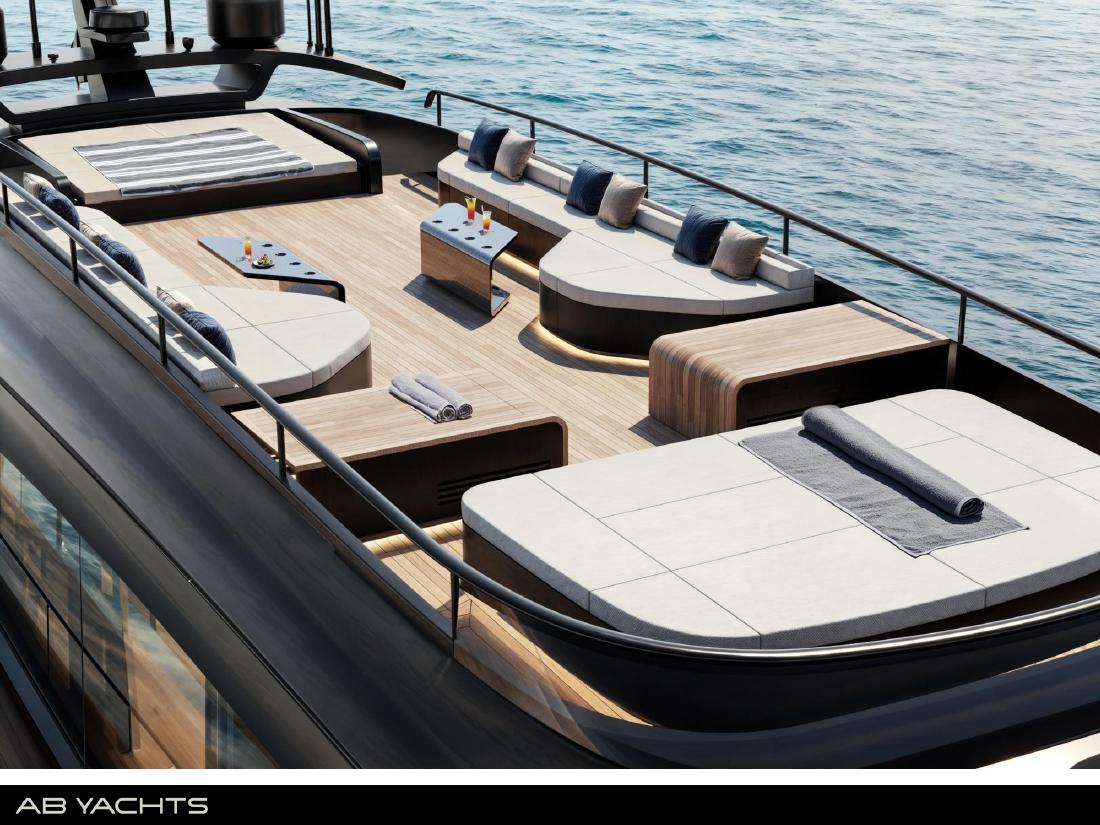 AB 110 Hull 207 foredeck