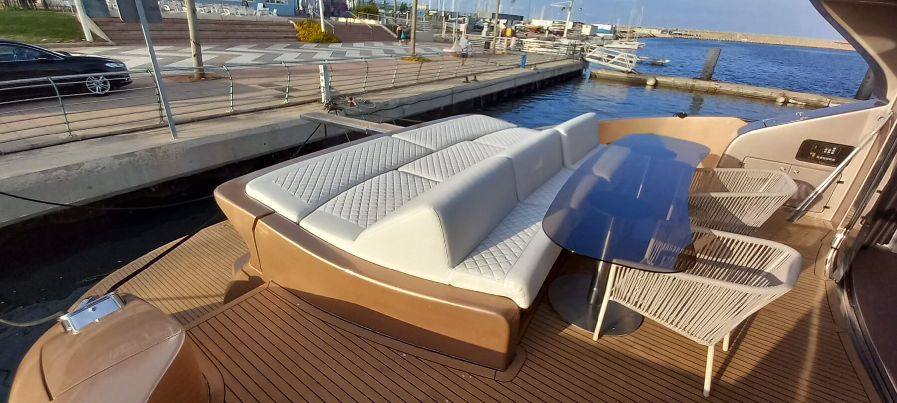 AB 88 supplied yacht photograph 3
