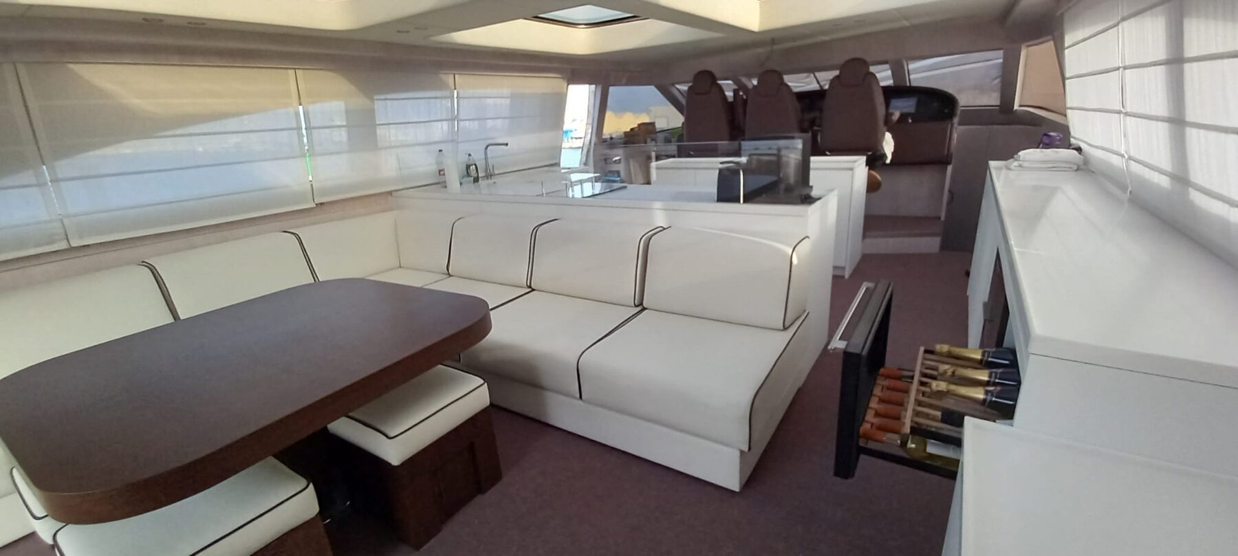 AB 88 supplied yacht photograph 4