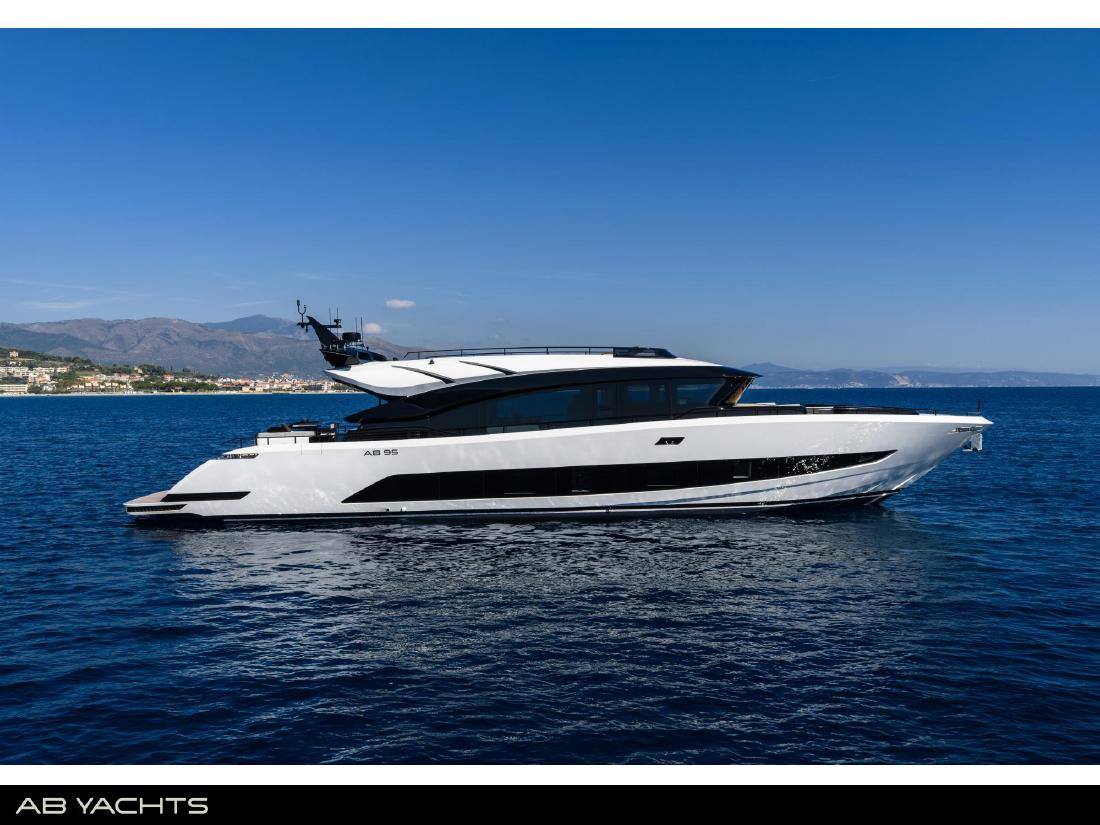 AB 95 Hull 209 exterior profile
