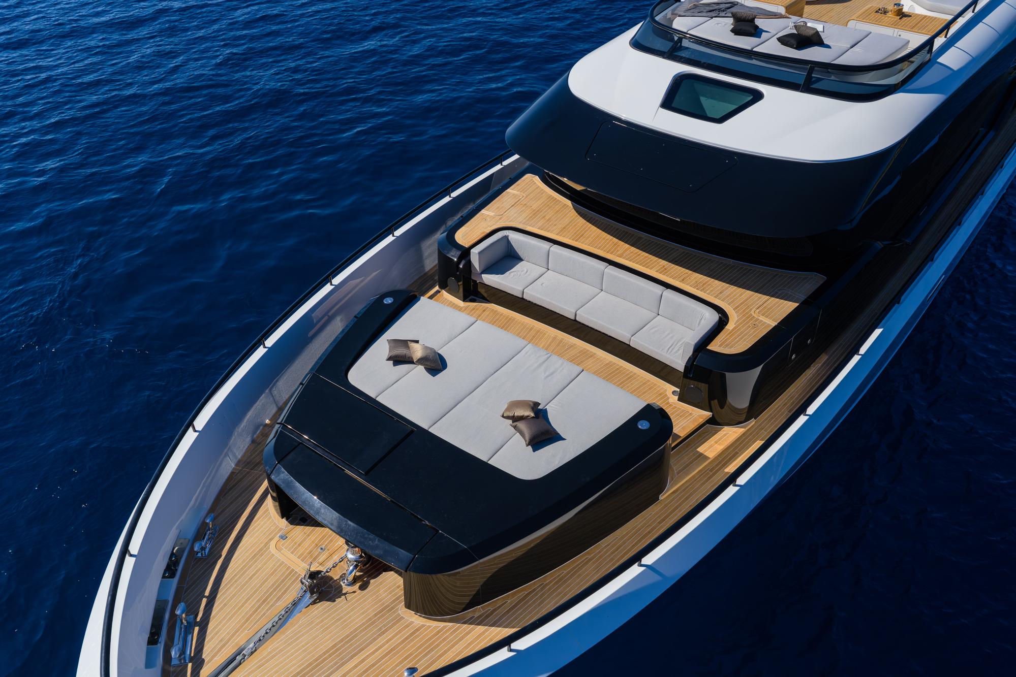 AB 95 Hull 209 supplied brochure visual 6
