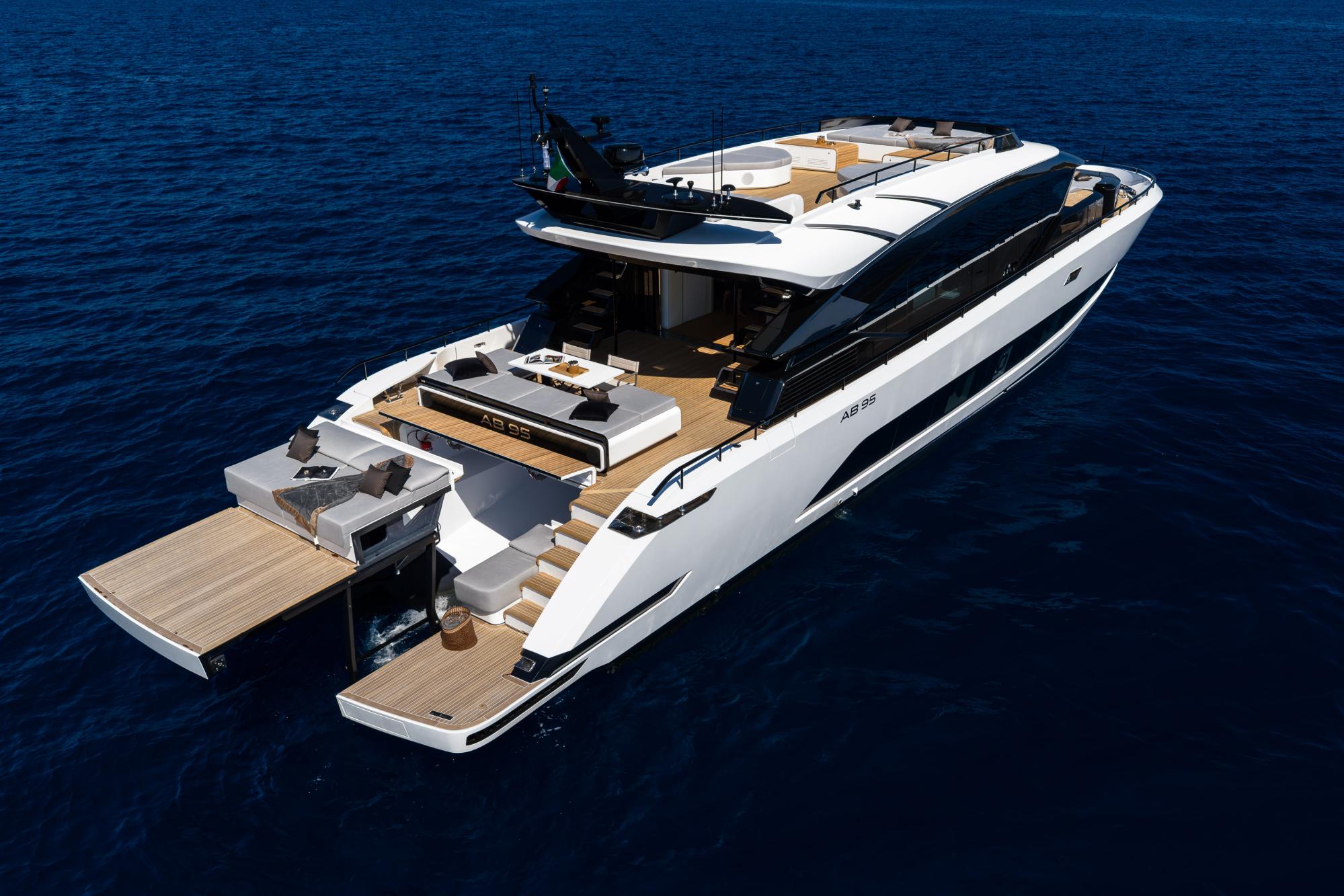 AB 95 Hull 209 supplied brochure visual 8