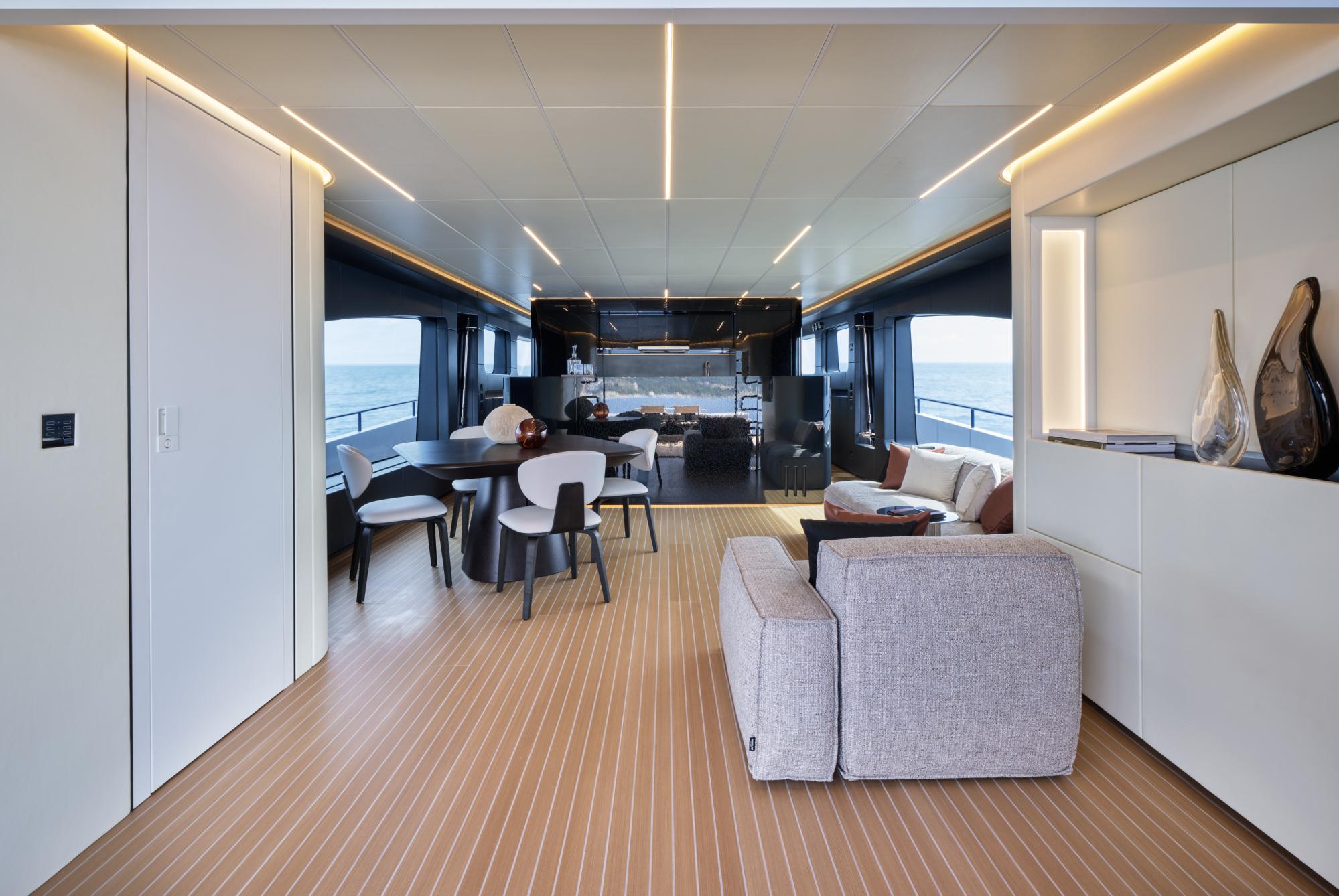 AB 95 Hull 209 supplied brochure visual 11