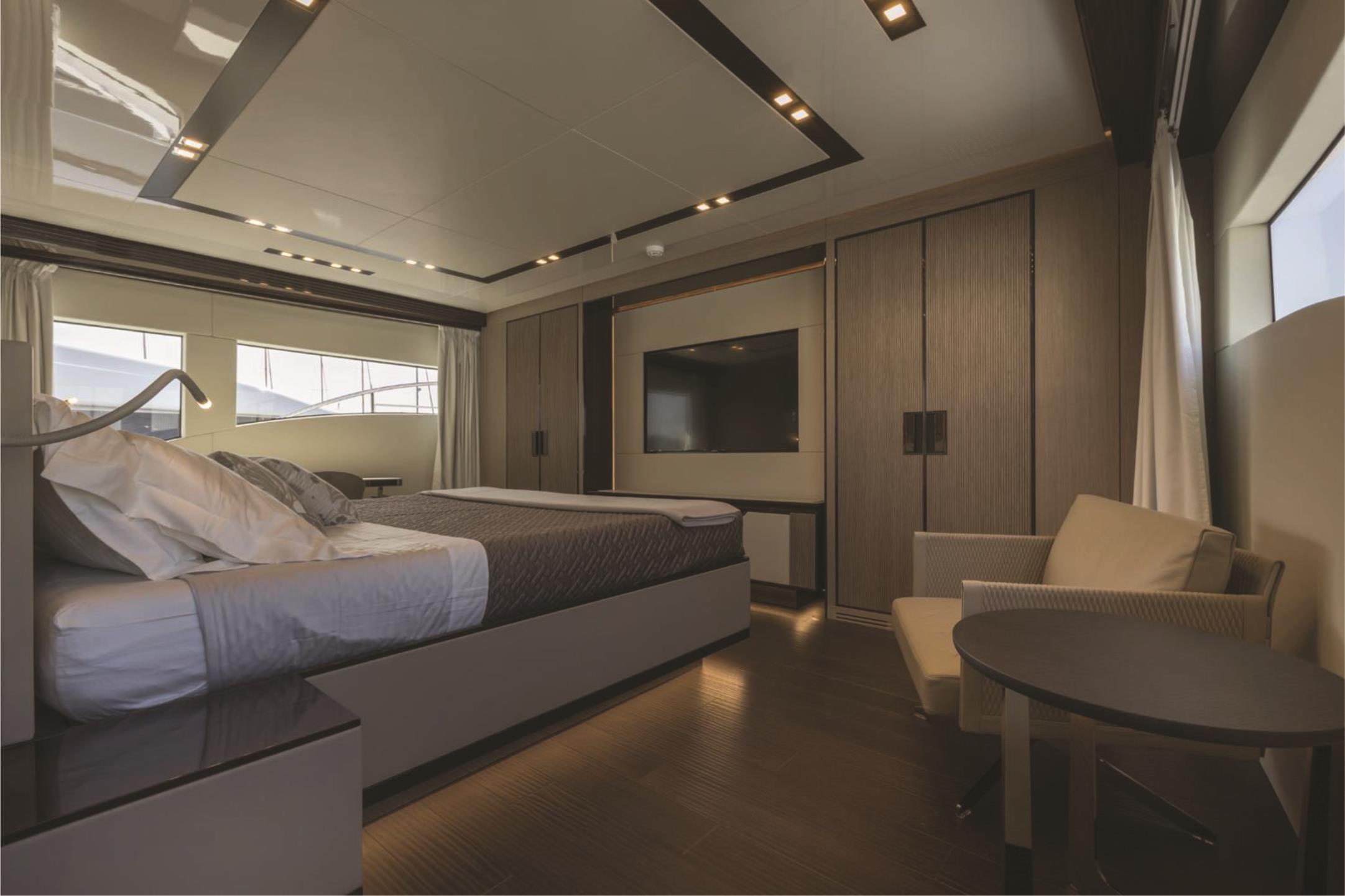 Maiora 30 Walkaround supplied brochure image 8