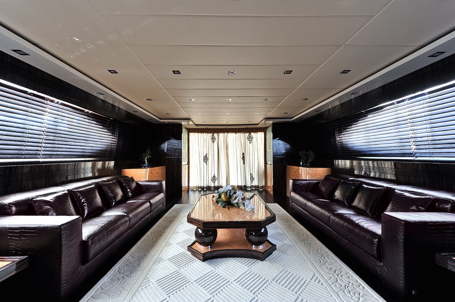 Maiora 31 DP supplied yacht photograph 10