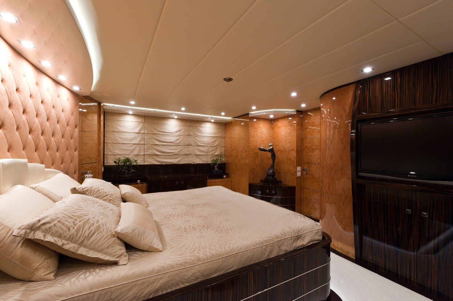 Maiora 31 DP supplied yacht photograph 18