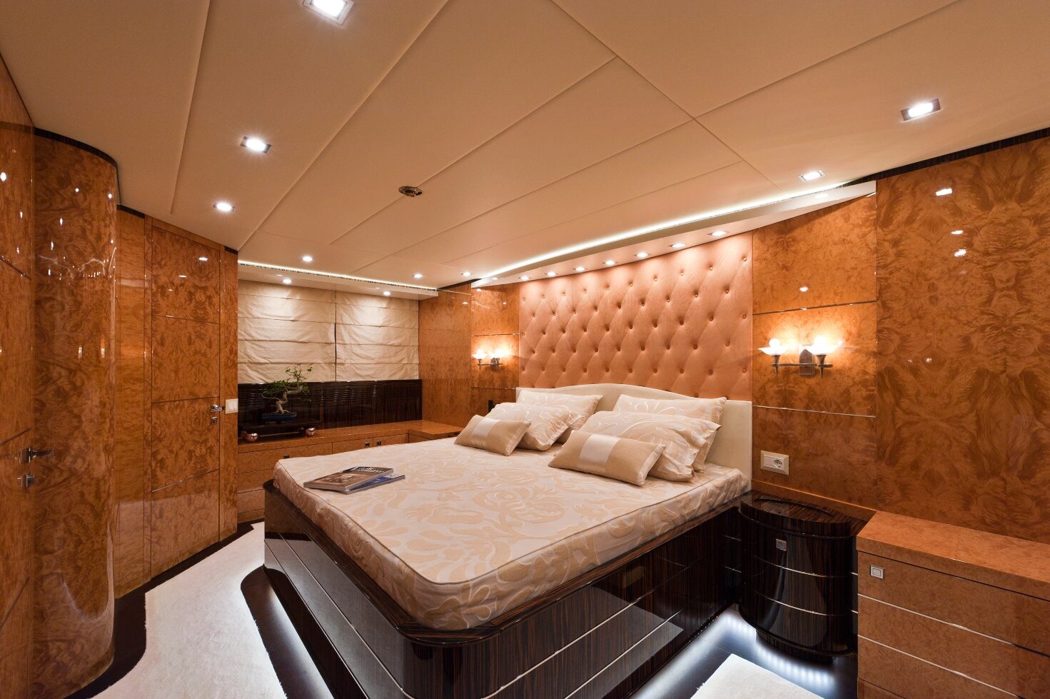Maiora 31 DP supplied yacht photograph 20