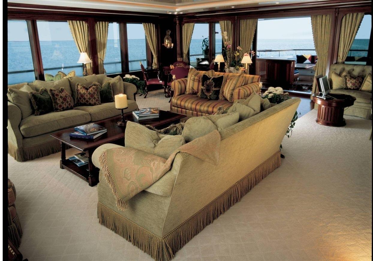 Paraffin panoramic upper saloon