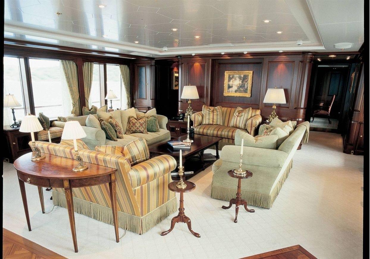 Paraffin interior lounge and dining area