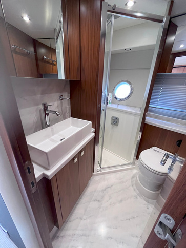 Sunseeker Predator 57 MKII guest bathroom